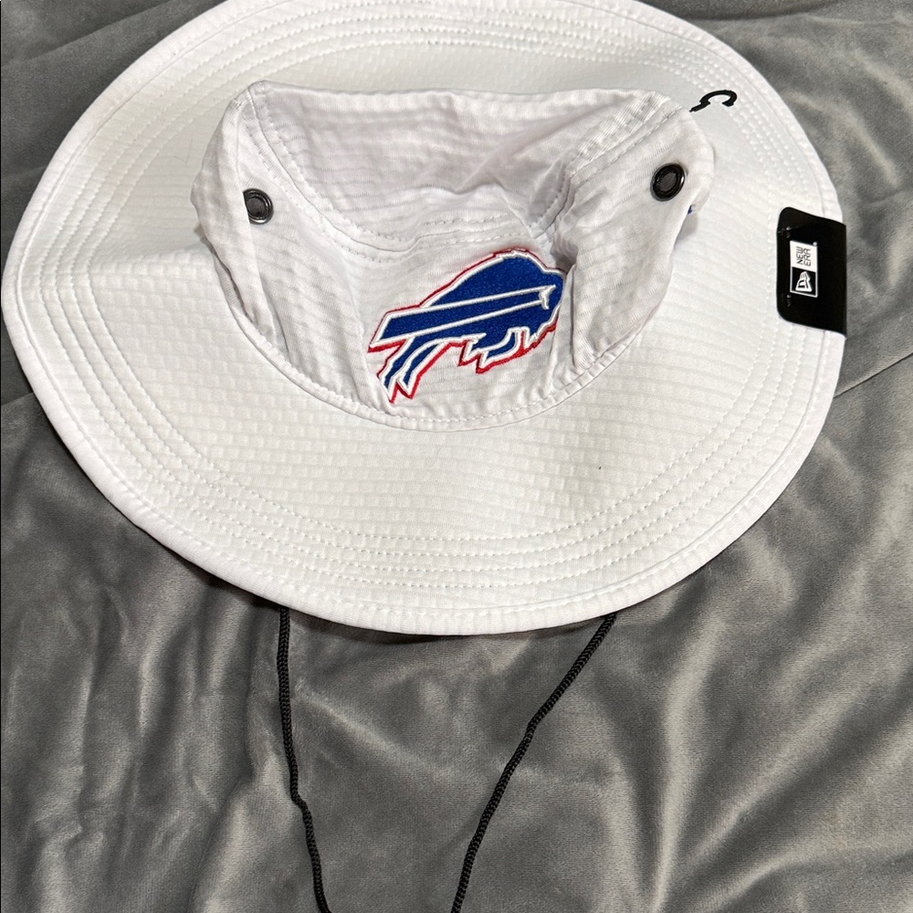 Buffalo Bills White Bucket Hat with Tags